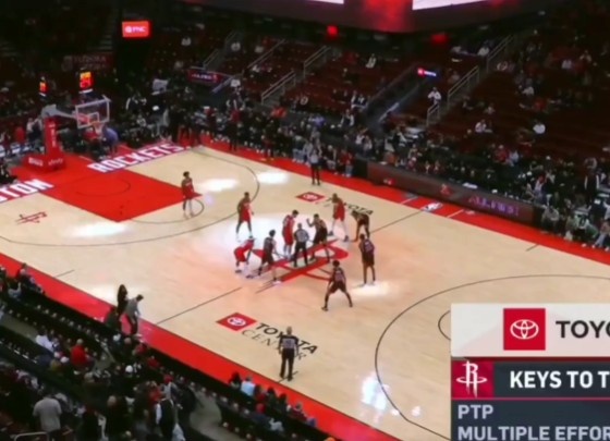 开云体育官网-啥情况？火箭主场观众席空位不少 但杜兰特&amp;申京本场都首发出战